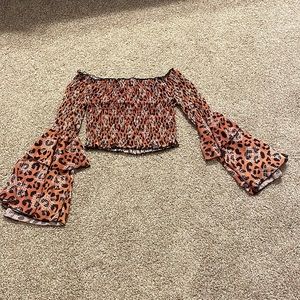 Cropped, off shoulder L &B size small shirt